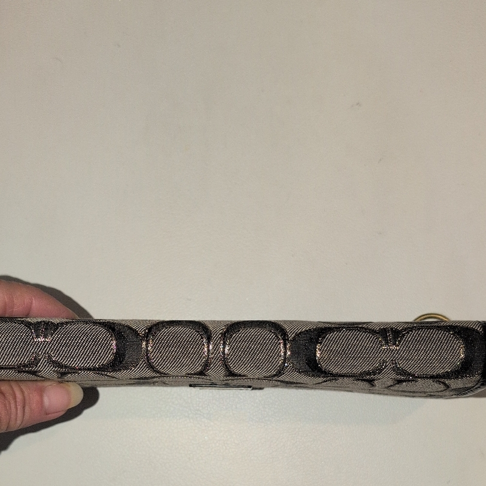 Coach Poppy Signature Zip Around Long Wallet - Picture 7 of 11